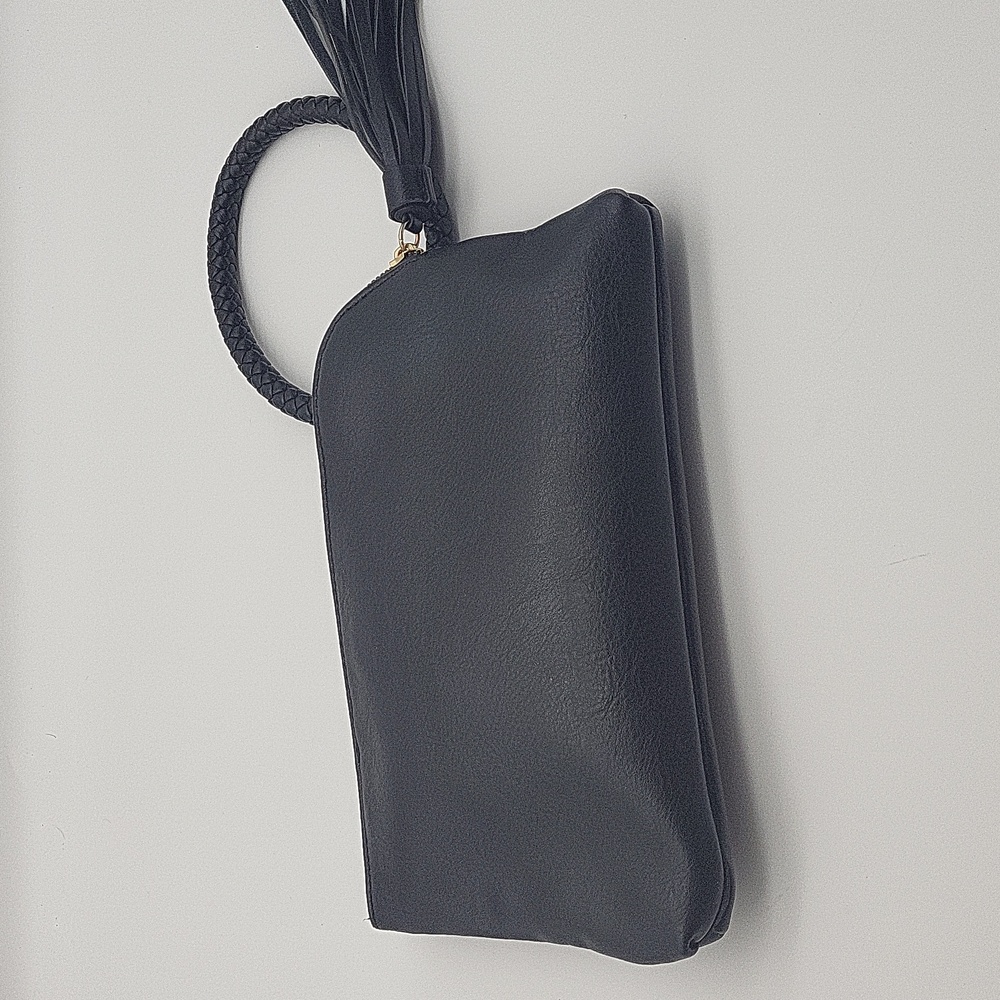 PU LEATHER WRISTLET - Picture 4 of 8